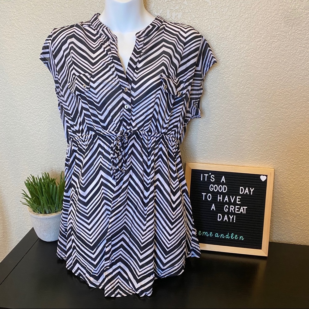 Siren Lily Maternity Striped top zig zag
